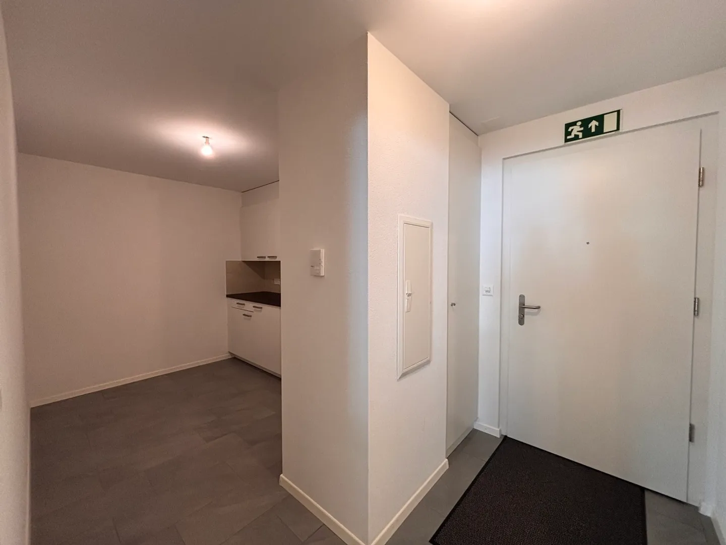 Espace de bureau fonctionnel à Sierre - Photo 8 sur 13