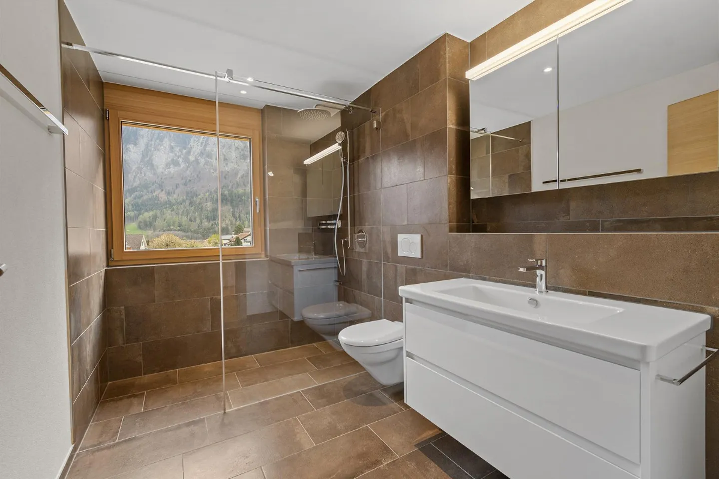 Beautiful Maisonette - Photo 9 of 19