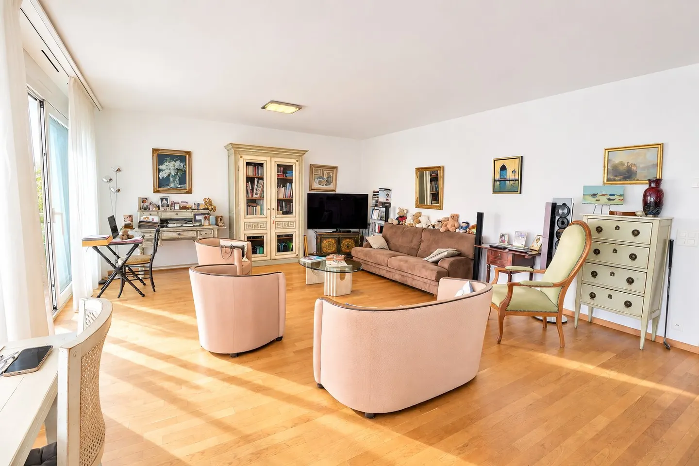Charming Apartment in Vésenaz - Photo 4 of 13