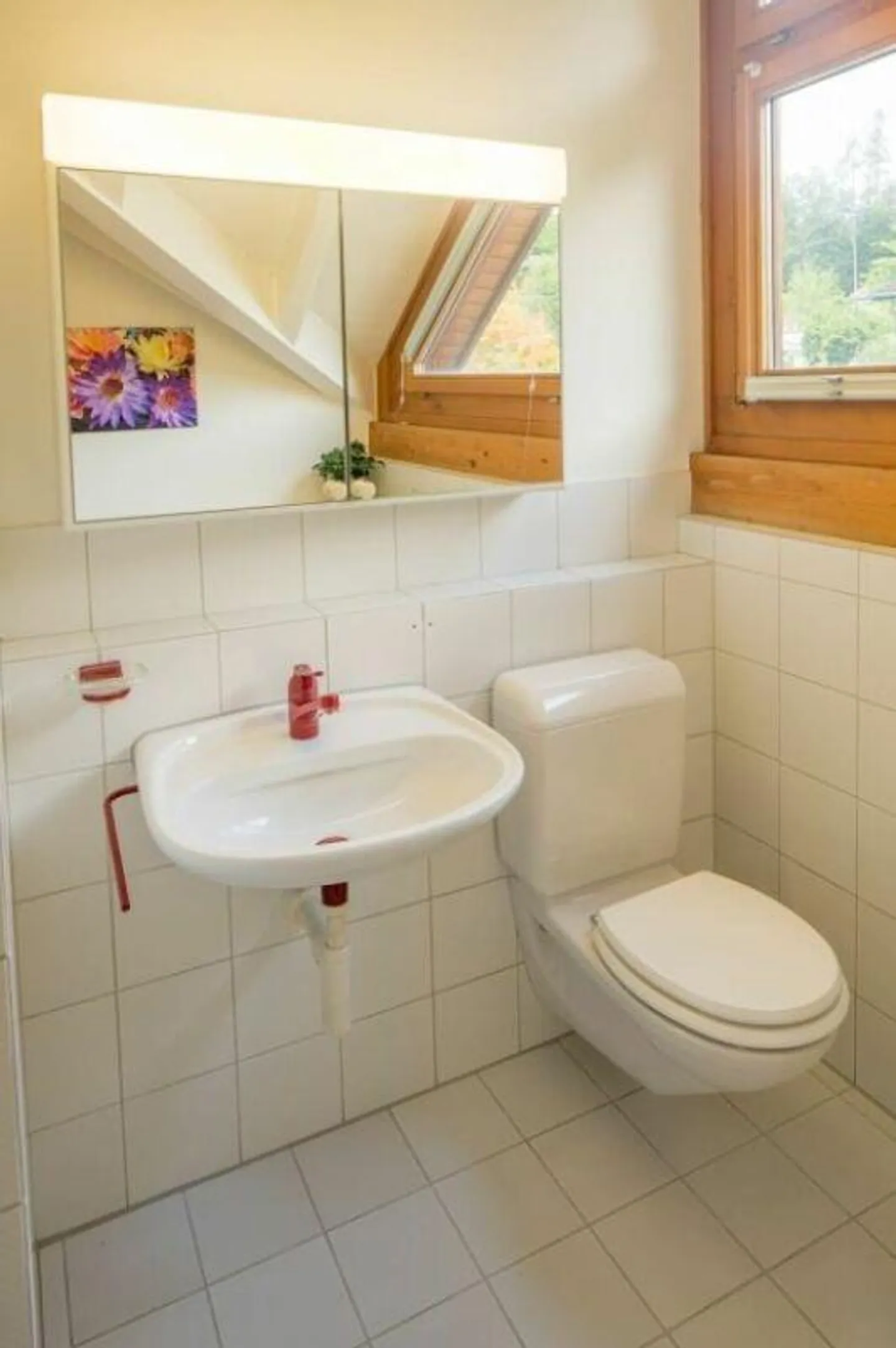 8½-Room Single-Family House with Double Garage and Garden House - Photo 7 of 8