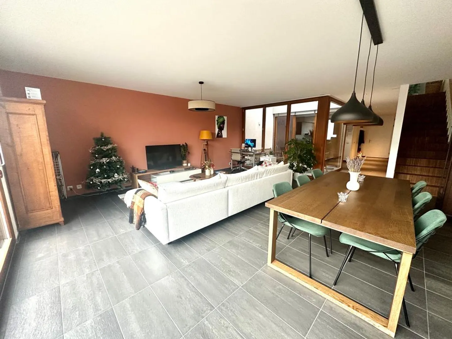 Appartement en duplex de 3 pièces attrayant au centre à louer - Photo 2 sur 10