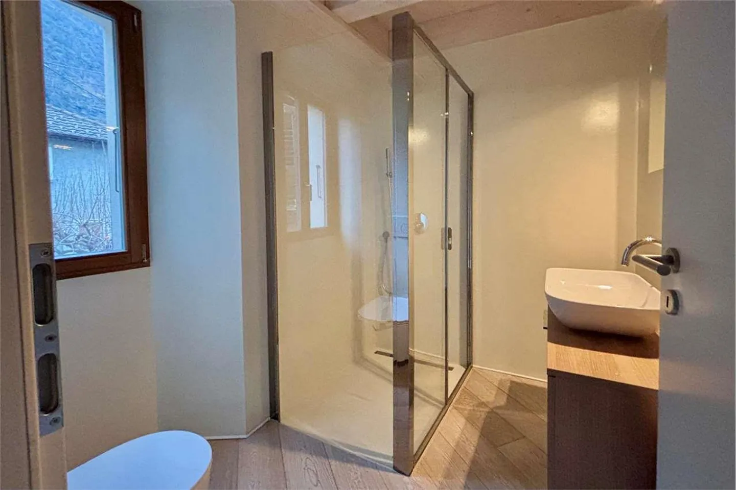 Duplex elegante di 2,5 stanze nel centro storico - Foto 5 di 13