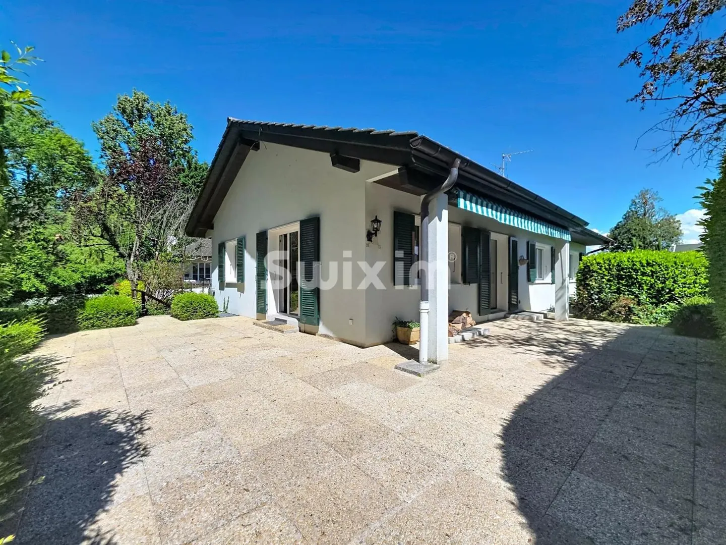 Incantevole Casa Ristrutturata a Commugny - Foto 1 di 7
