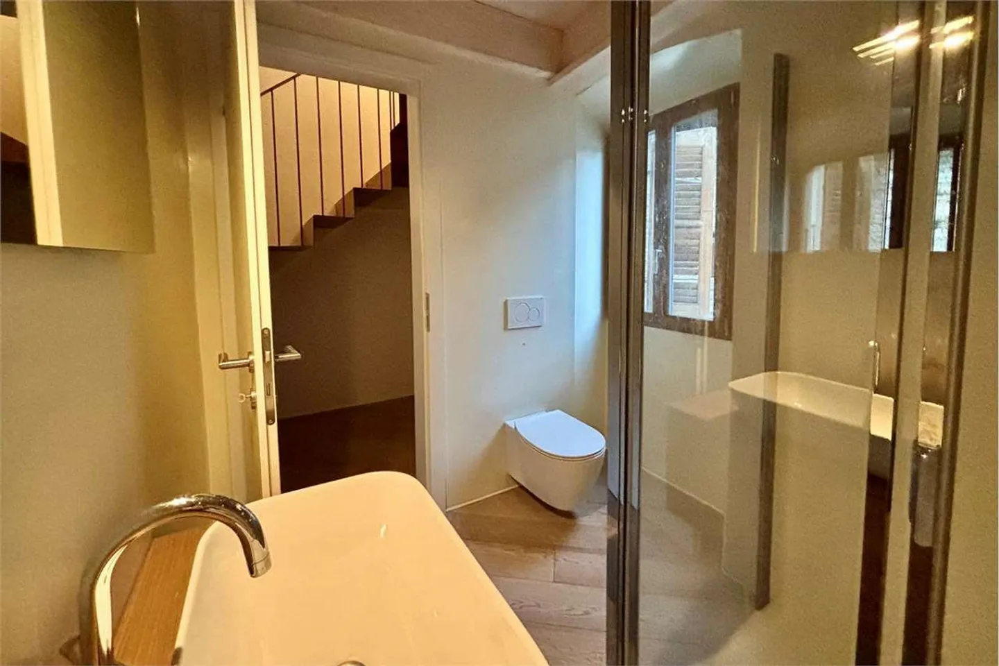 Duplex elegante di 2,5 stanze nel centro storico - Foto 6 di 13
