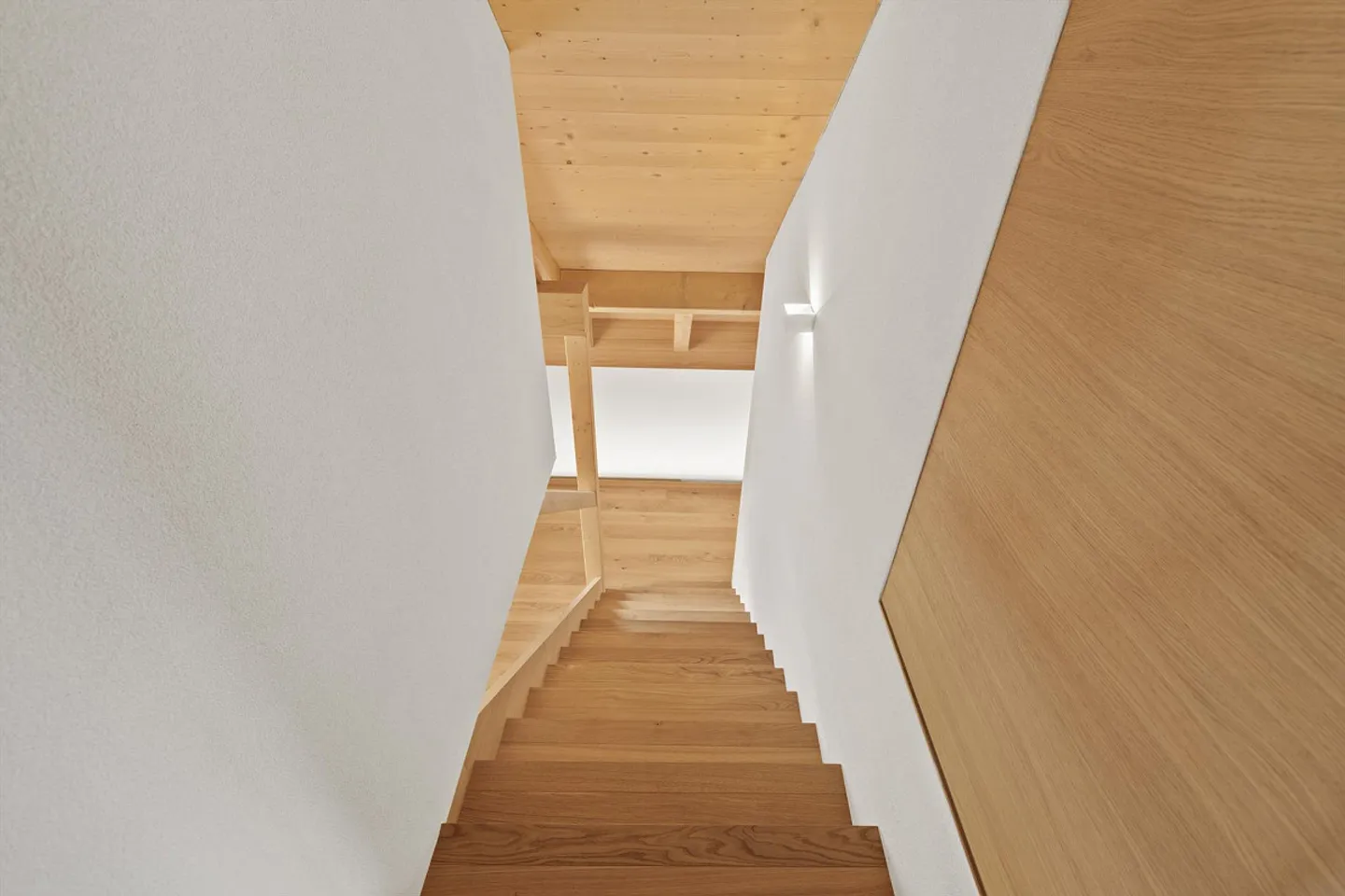 Beautiful Maisonette - Photo 14 of 19