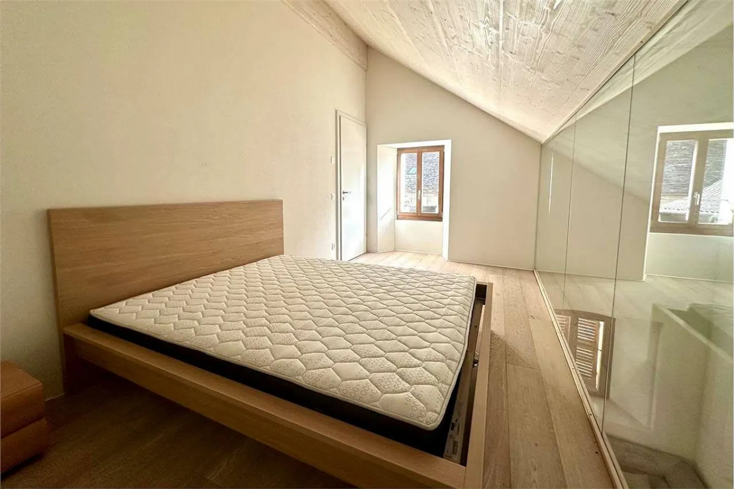 Duplex elegante di 2,5 stanze nel centro storico - Foto 9 di 13