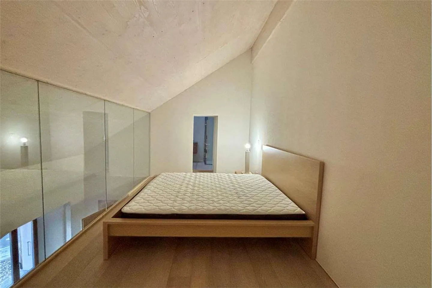Duplex elegante di 2,5 stanze nel centro storico - Foto 10 di 13