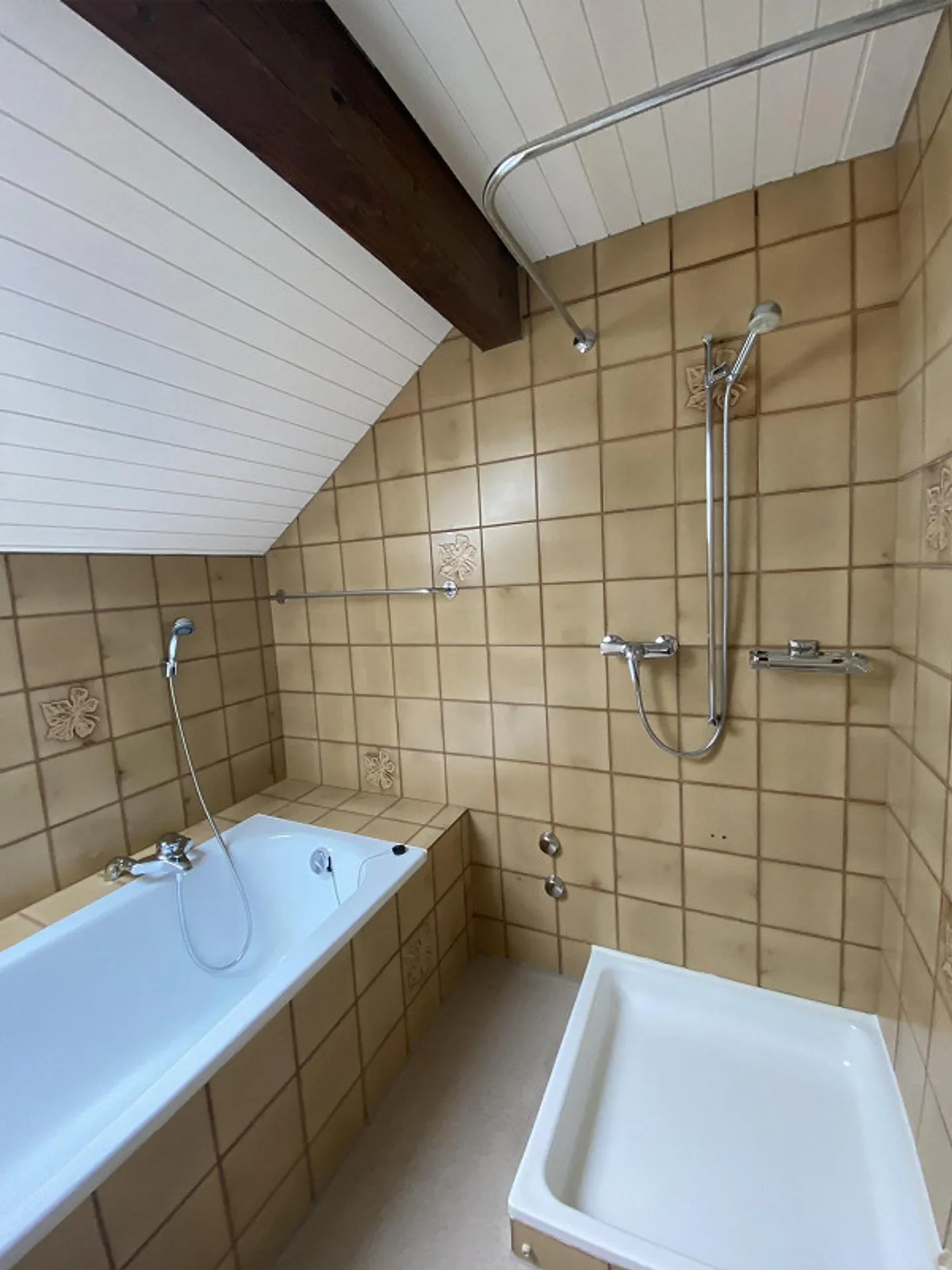 Vivere con charme 2,5 stanze con galleria e camino - Foto 8 di 9