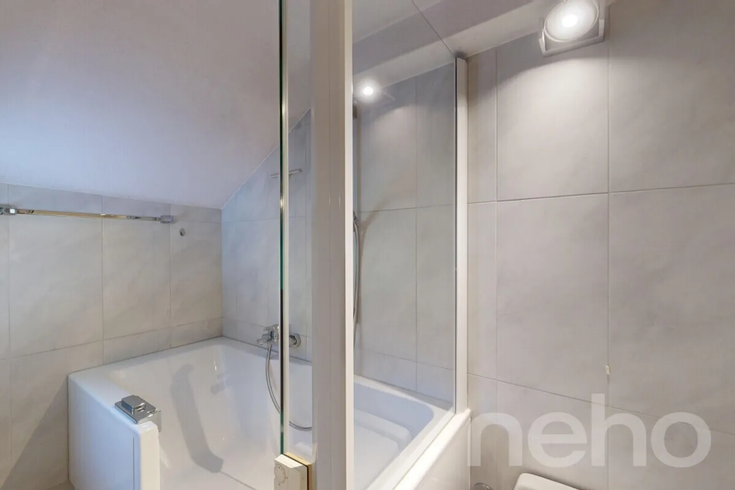 Stepped house for sale - Photo 9 of 12