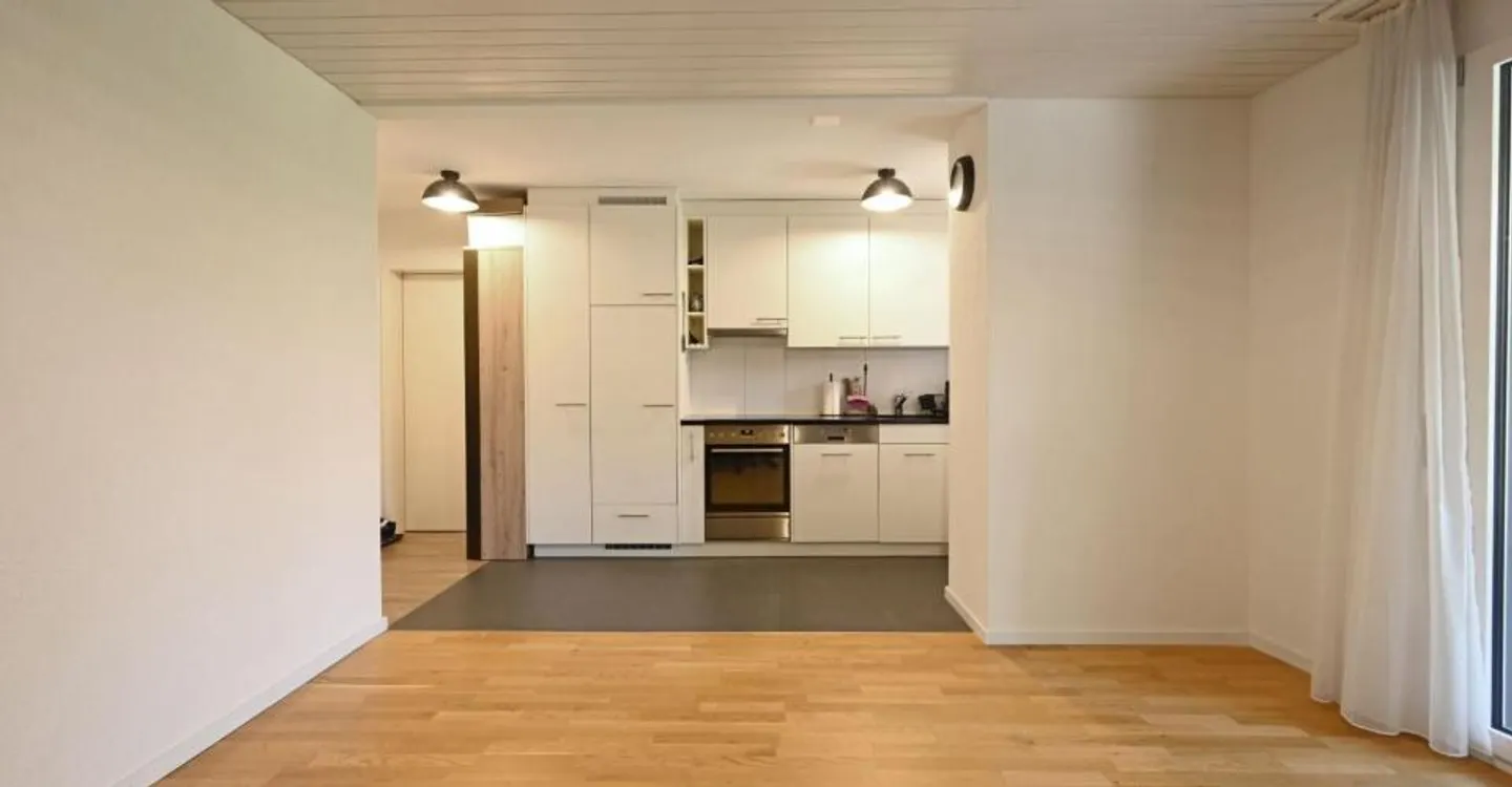 Sanierte 2-Zimmerwohnung im Hochparterre mit Balkon - Foto 3 di 7