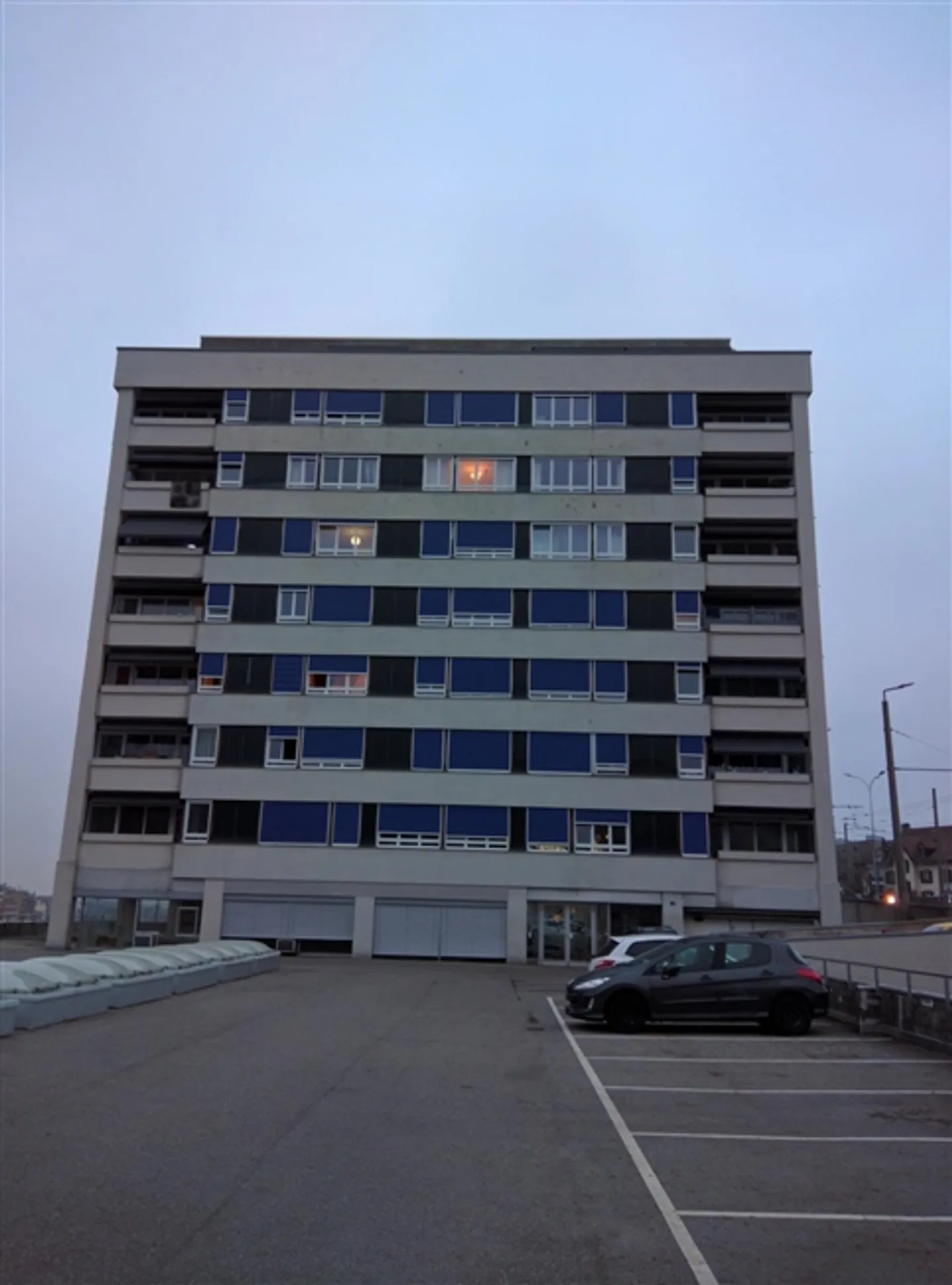 3.5 Room apartment - Photo 1 of 14