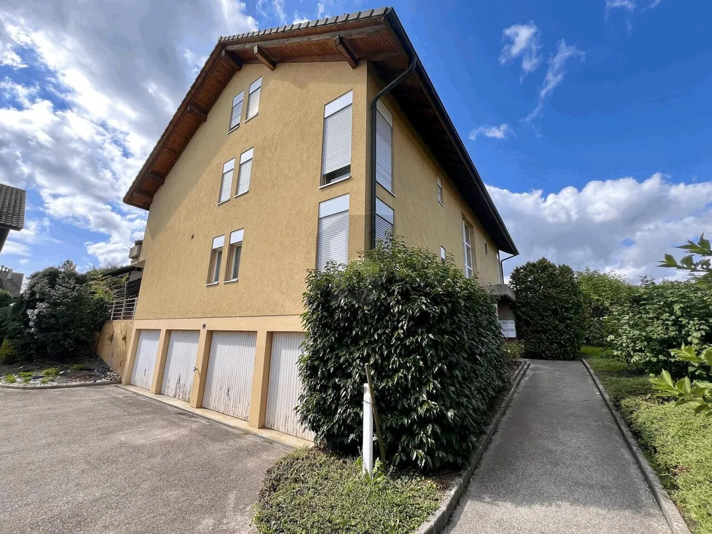 GRAND DUPLEX AVEC BALCON - Photo 1 sur 6