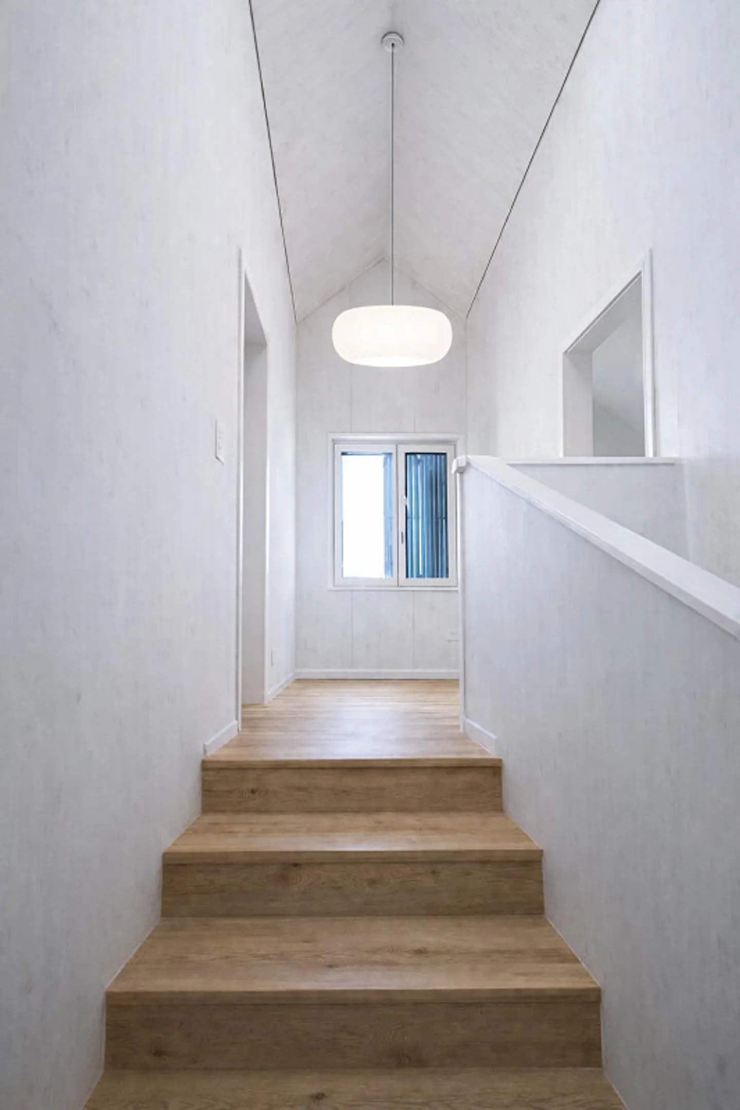 Moderner Duplex mit privatem Garten - Foto 4 von 11