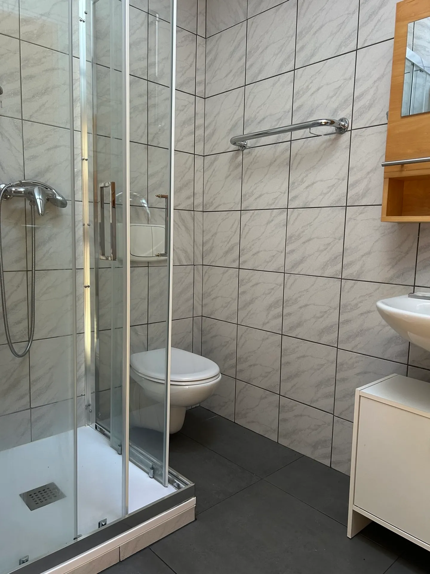 Charmant Appartement en Loft à Canobbio - Photo 6 sur 7