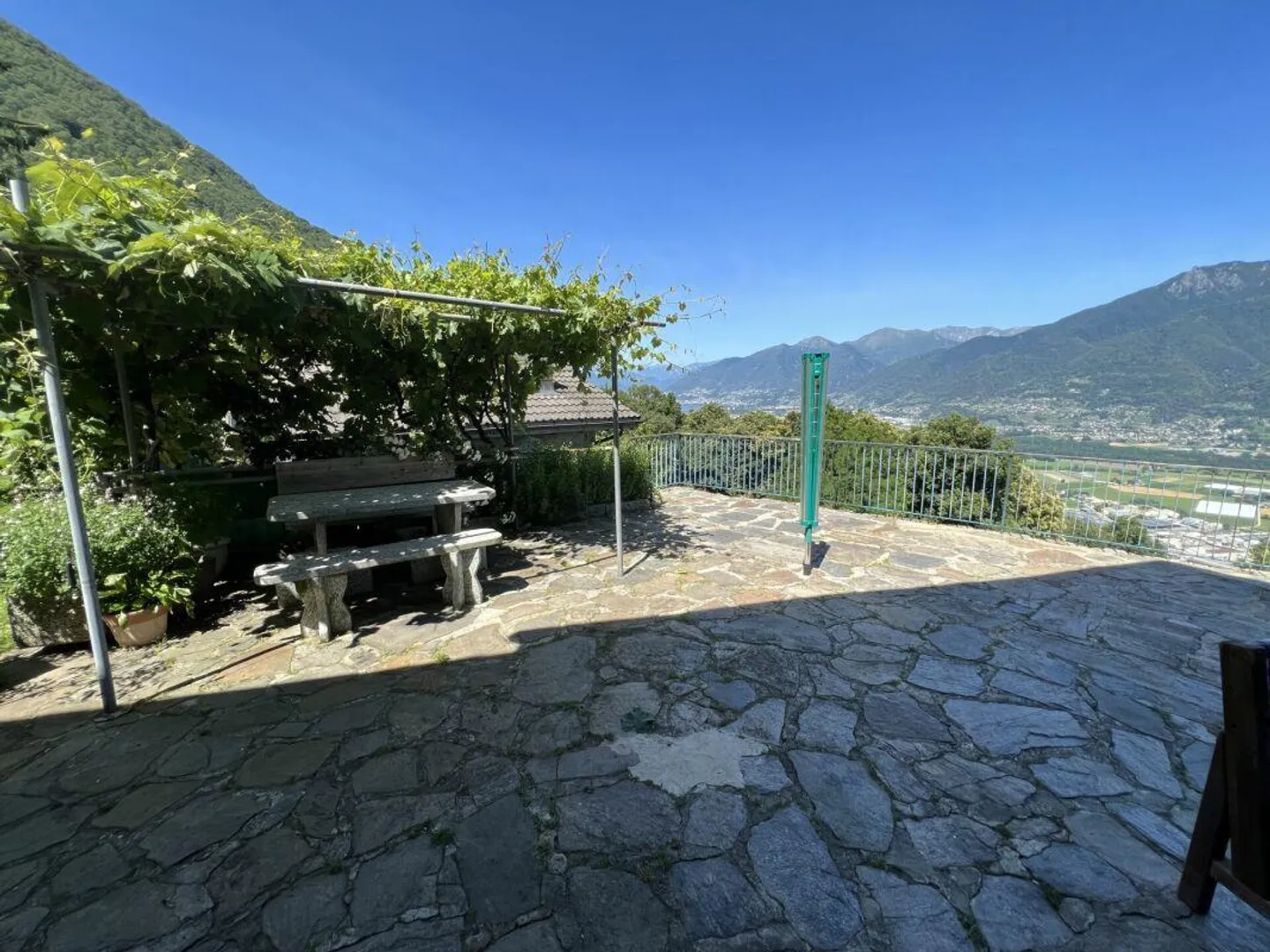 Casa ticinese 6.5 con piscina + rustico 2.5 locali duplex+ terreni - Foto 13 di 19