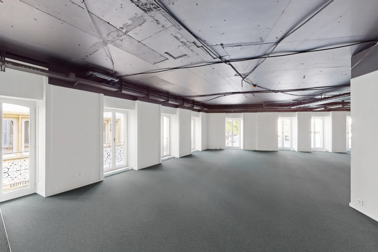 Fully renovated office space in the heart of Neuchâtel - Photo 5 of 9