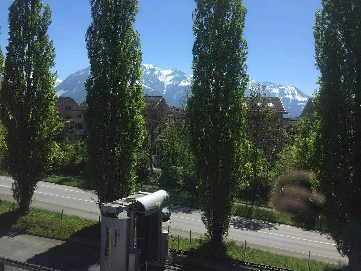 Uffici moderni e luminosi di 107,3 m2 in una posizione privilegiata a Sarnen - Foto 8 di 9
