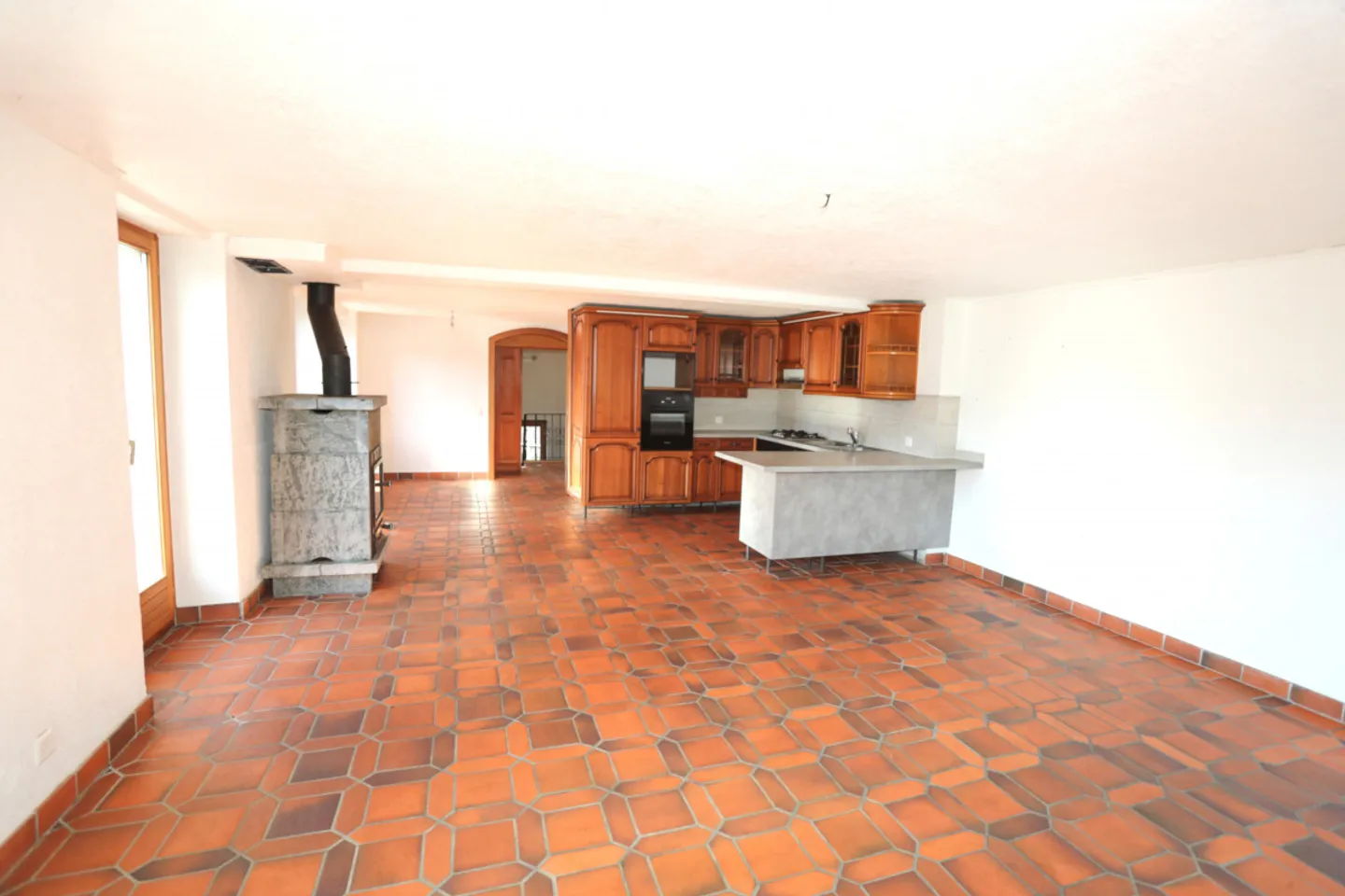 Maison de 2 appartements 3,5 pièces + 1 studio, Grand potentiel ! - Foto 10 von 14