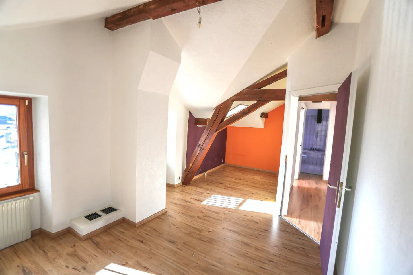 Maison de 2 appartements 3,5 pièces + 1 studio, Grand potentiel ! - Foto 13 von 14