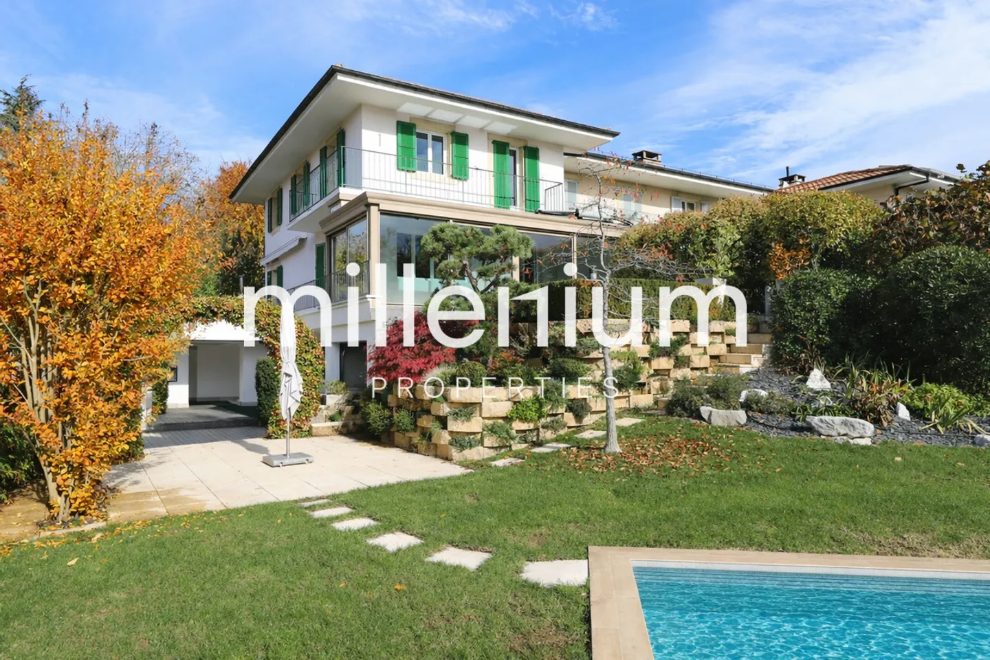 Schönes 8P Haus mit Pool in Onex - Foto 4 von 15