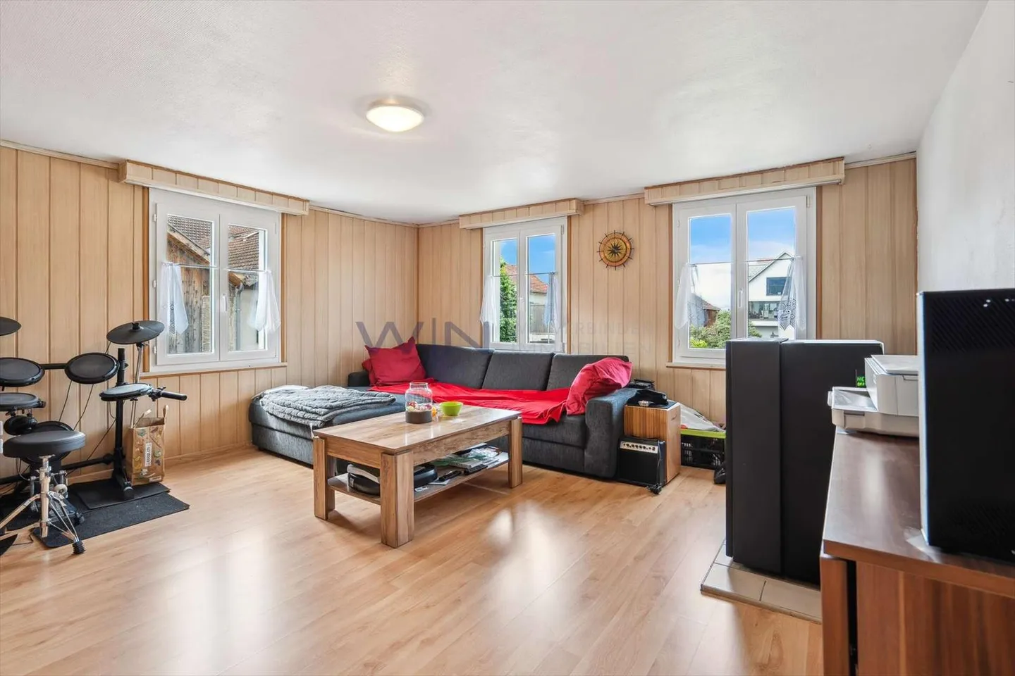 Residential building 12.5 rooms - Photo 5 of 11