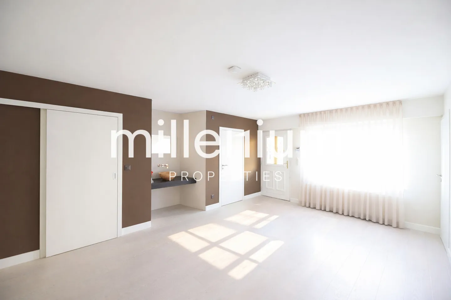 Schönes 8P Haus mit Pool in Onex - Foto 13 von 15