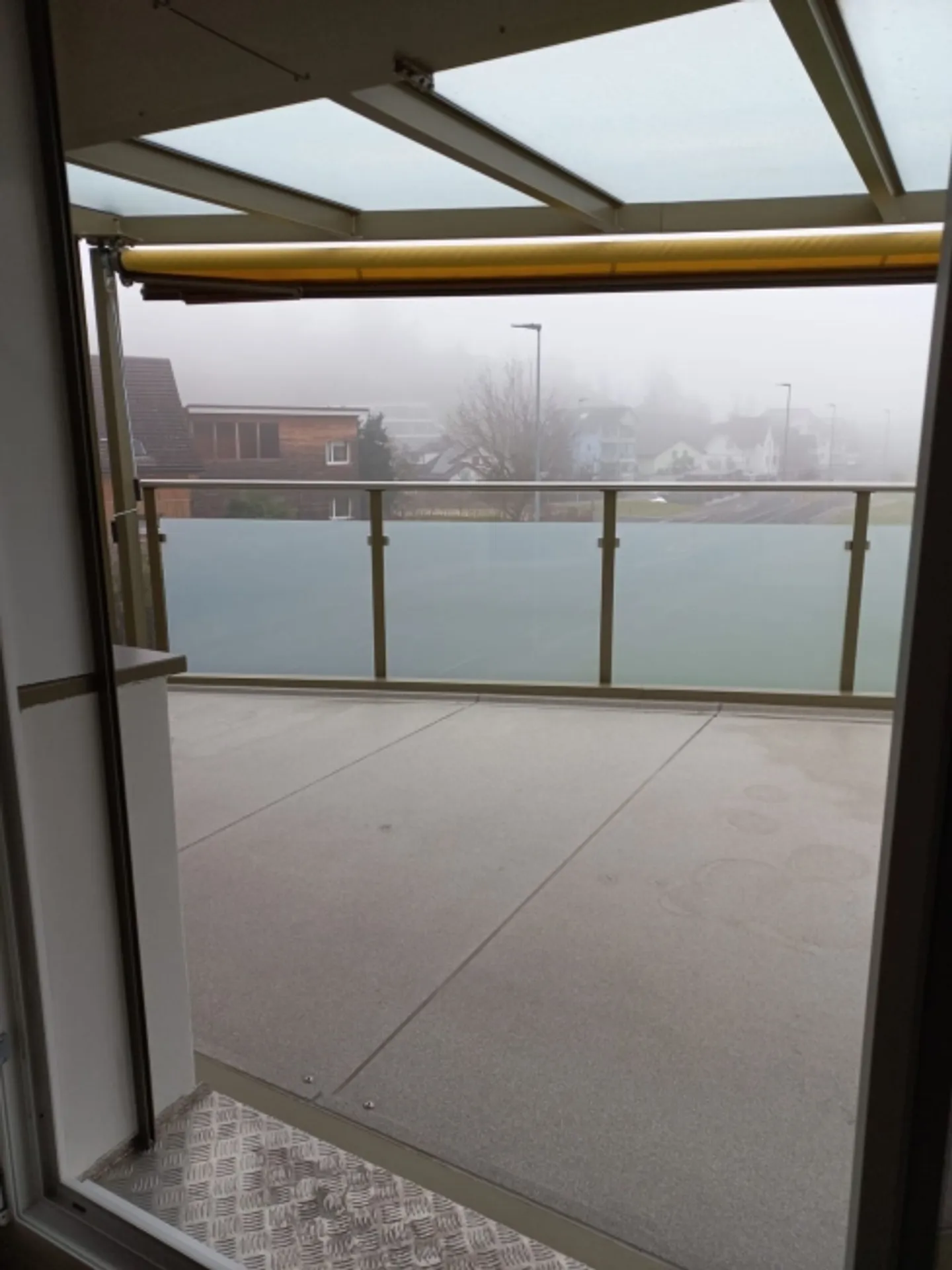 Beautiful, newly renovated apartment - Photo 11 of 11