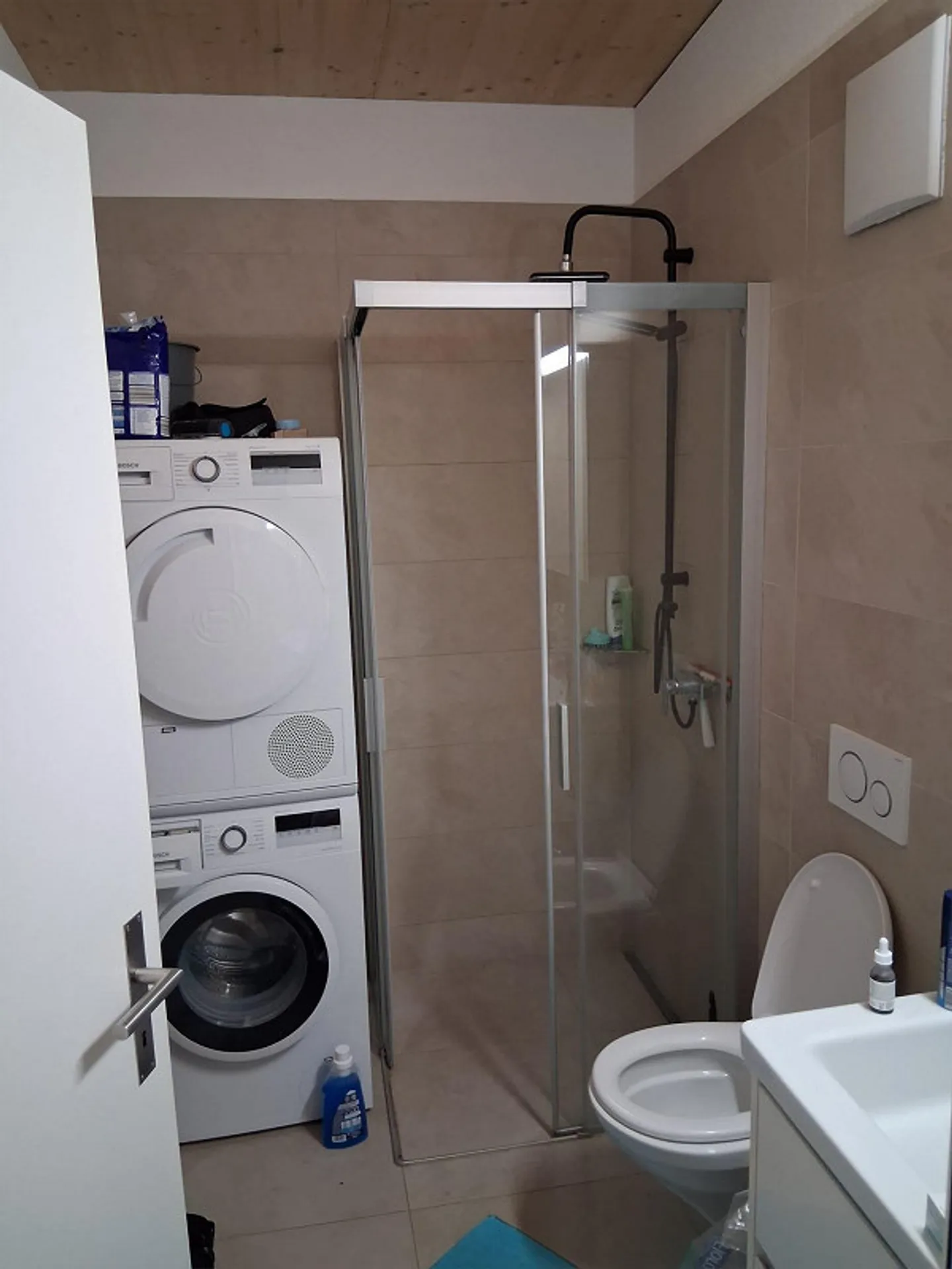Charmante Dachwohnung in Grabs - Foto 9 von 16