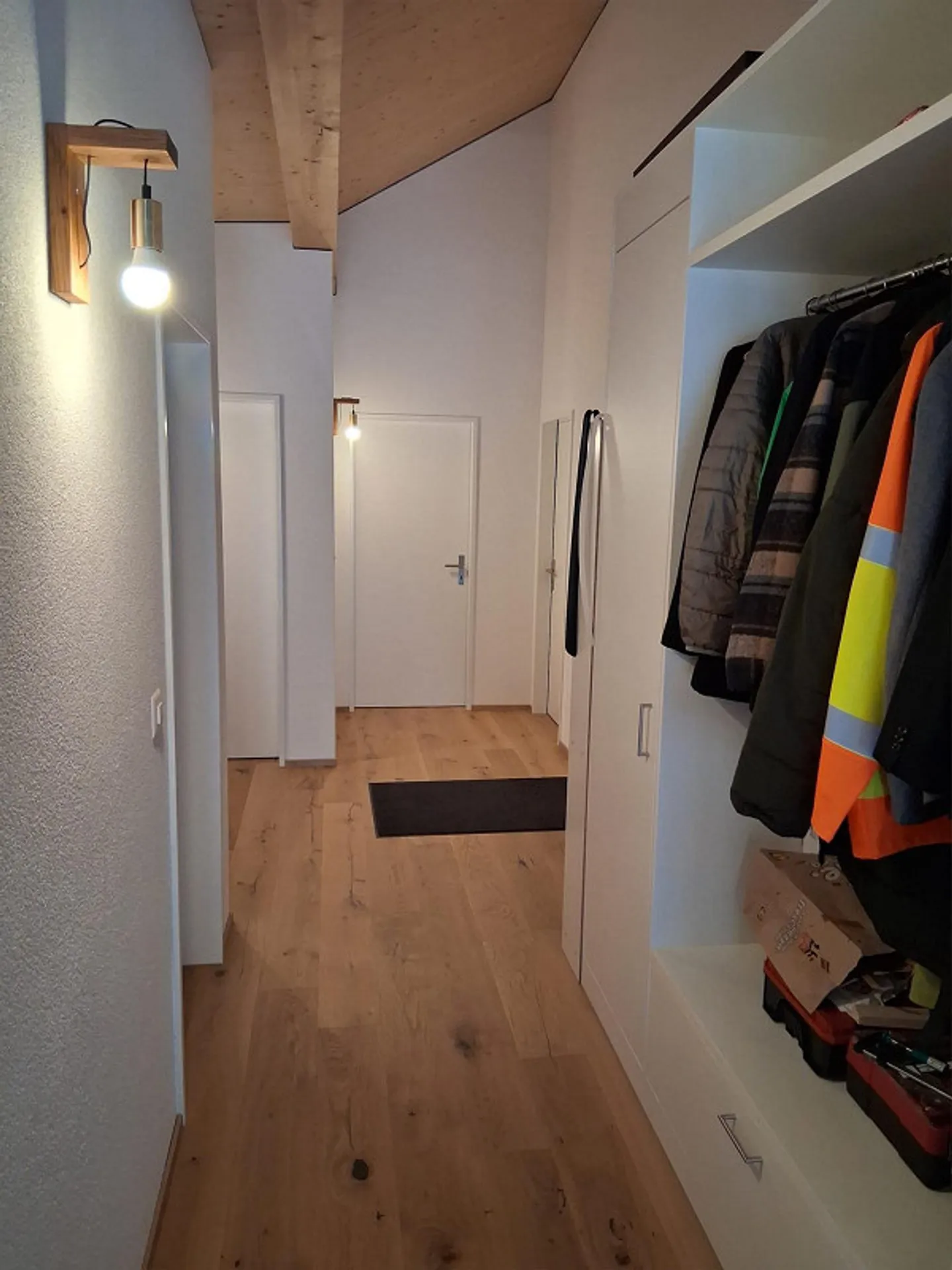 Charmante Dachwohnung in Grabs - Foto 10 von 16