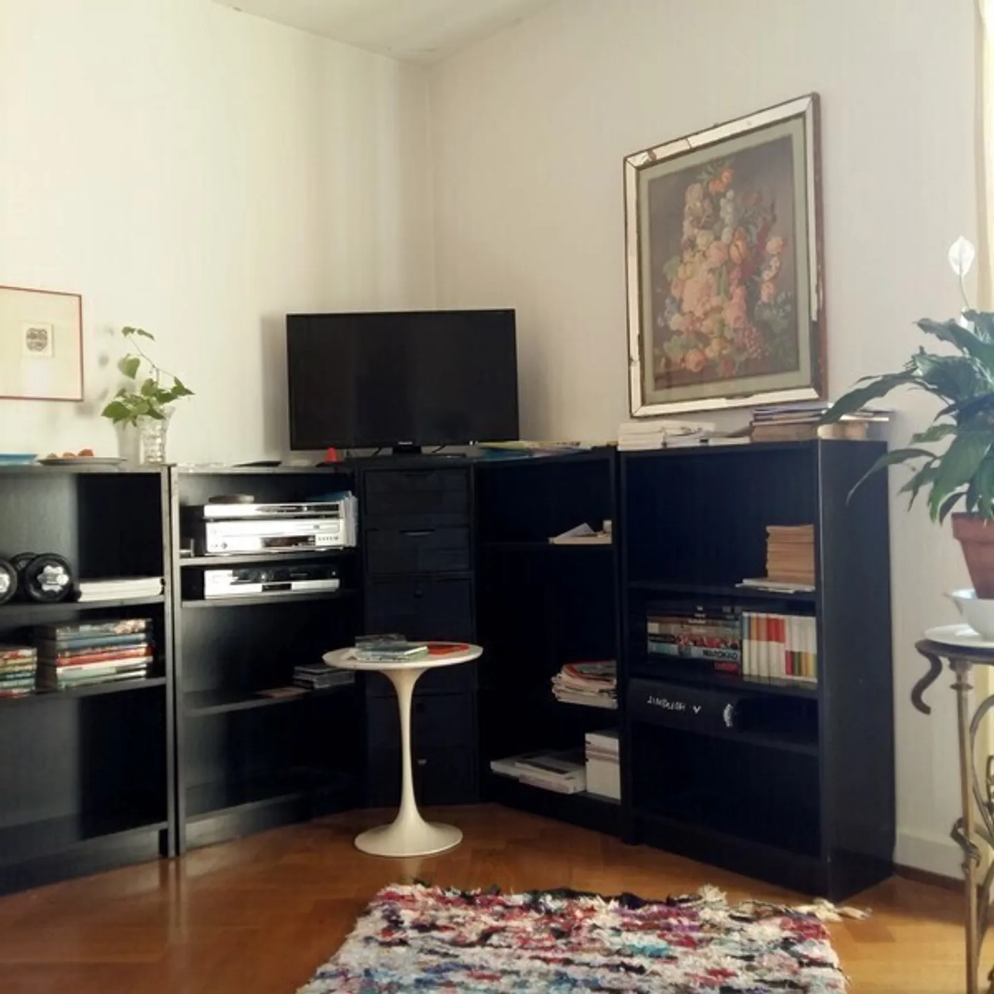 Appartamento Arredato con Balconi - Foto 1 di 10