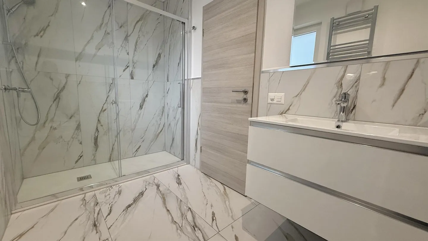 Affascinante Casa Indipendente a Vacallo - Foto 8 di 14