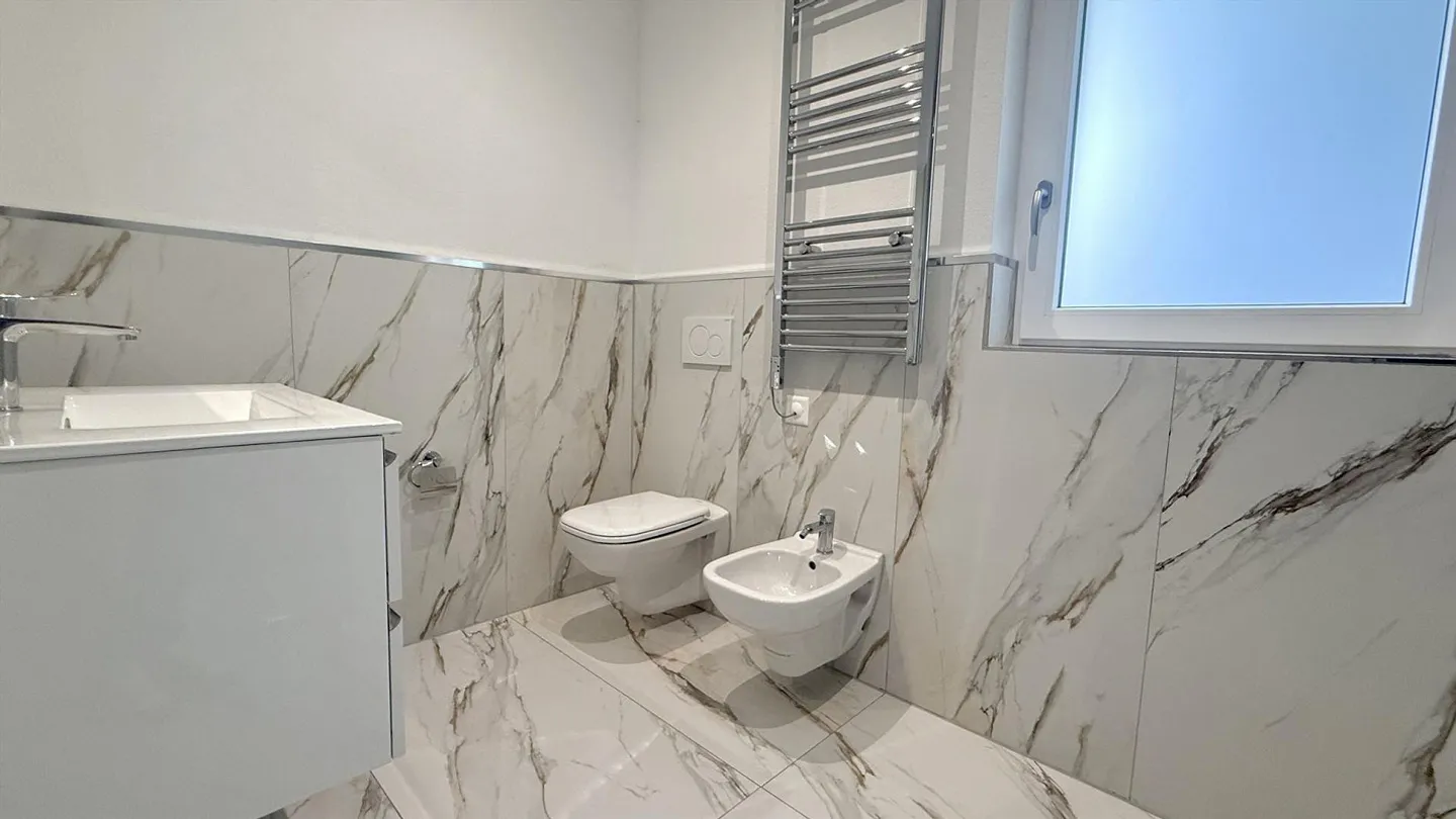 Affascinante Casa Indipendente a Vacallo - Foto 9 di 14