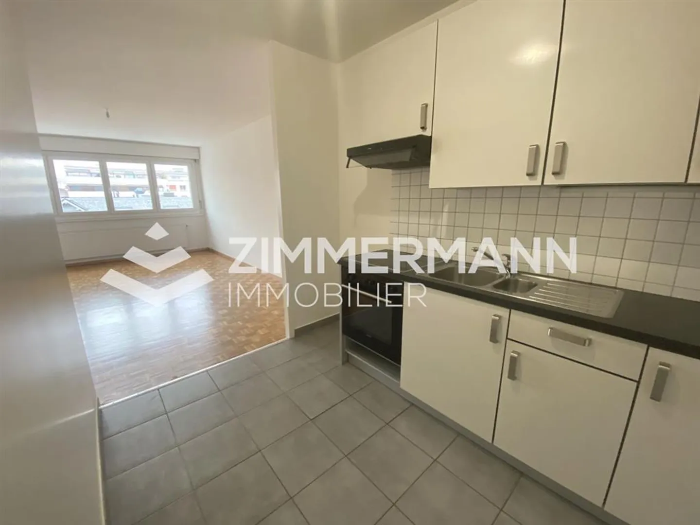 Apartment, 4, 74 - Photo 3 of 11
