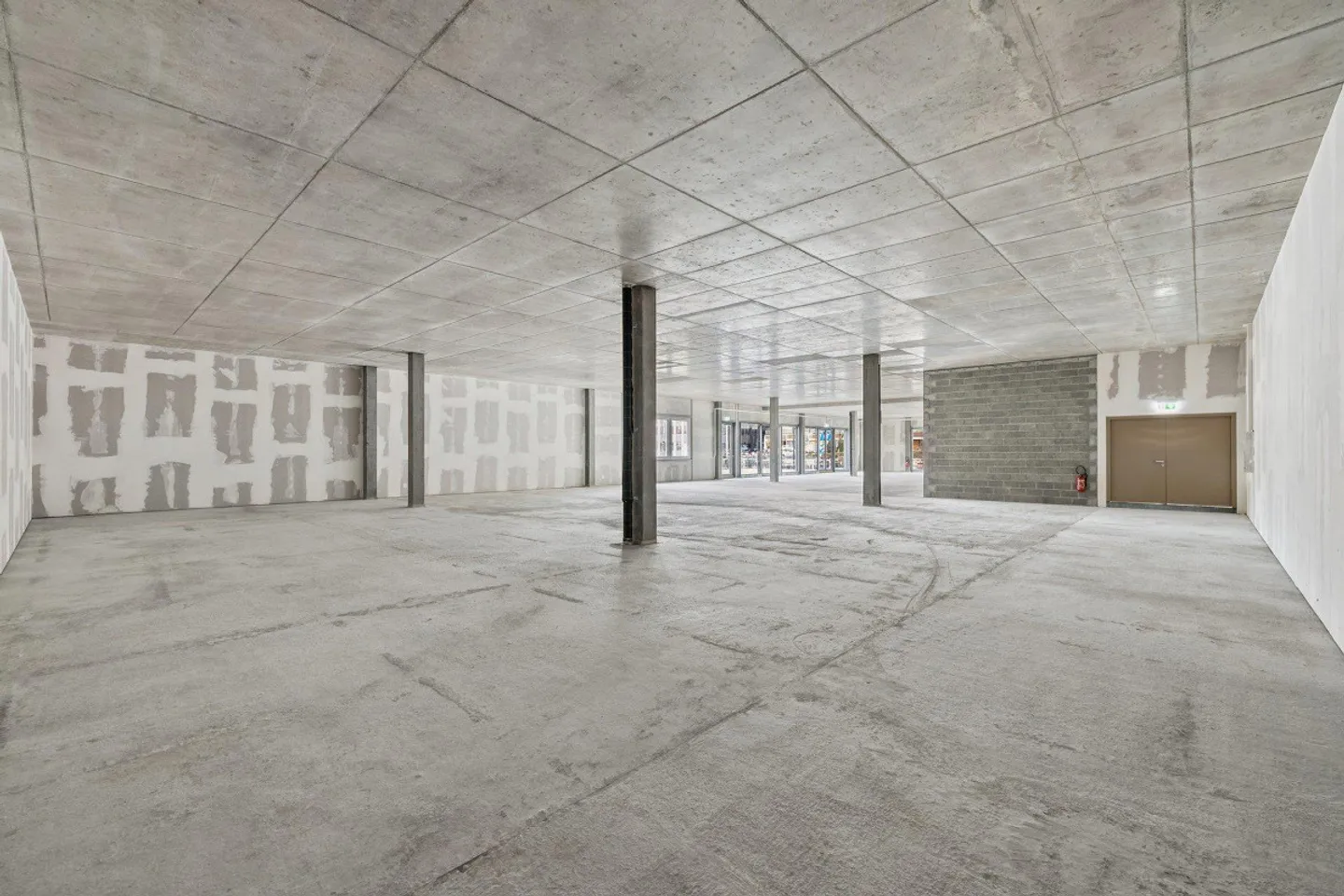 Agile office spaces in Renens for demanding activities - Photo 4 of 5