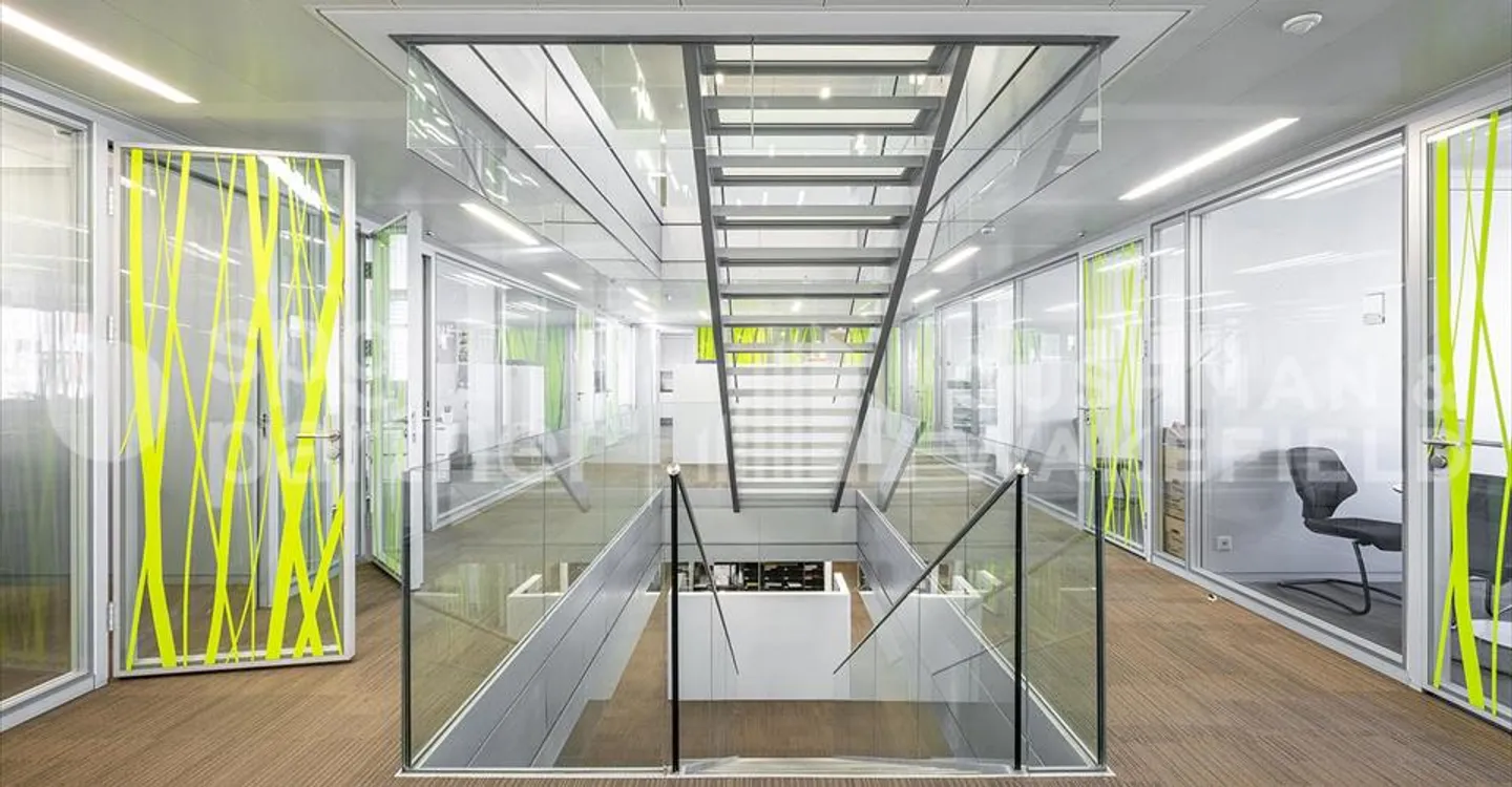 Office space for rent - Photo 8 of 11