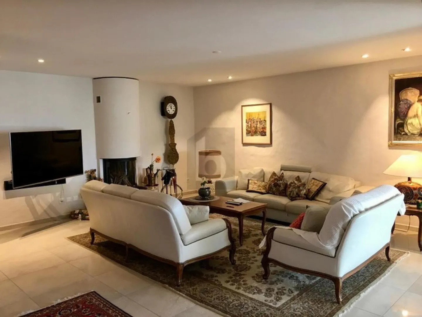 HELLER WOHNUNG MIT DEPENDANCE UND AUSSICHT - Foto 3 von 6