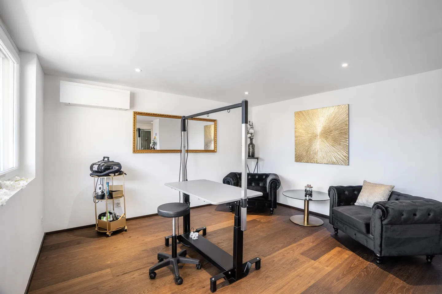 Exklusives Attika-Studio im Herzen von Brig - Luxus, Komfort und beste Lage - Foto 2 von 7