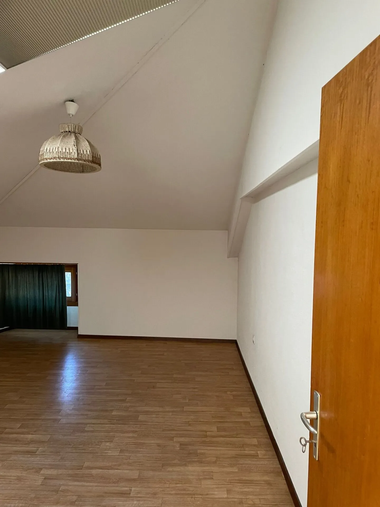 3 APPARTAMENTI di 2 locali/ 3 locali /4 locali prezzi a partire da CHF 190'000.-- - Foto 14 di 26