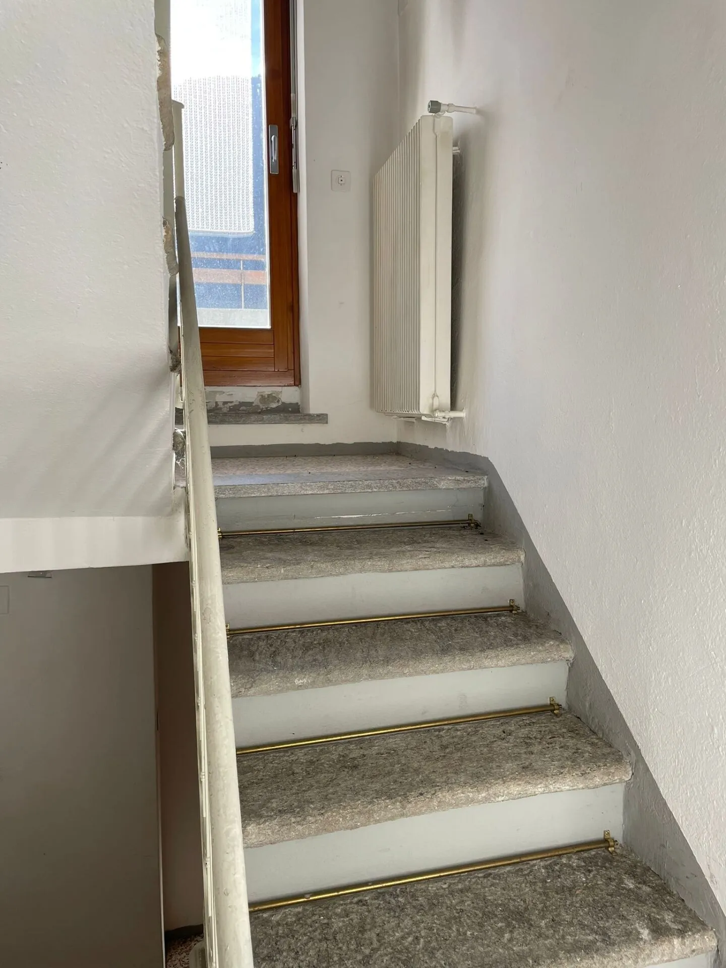 3 APPARTAMENTI di 2 locali/ 3 locali /4 locali prezzi a partire da CHF 190'000.-- - Foto 18 di 26