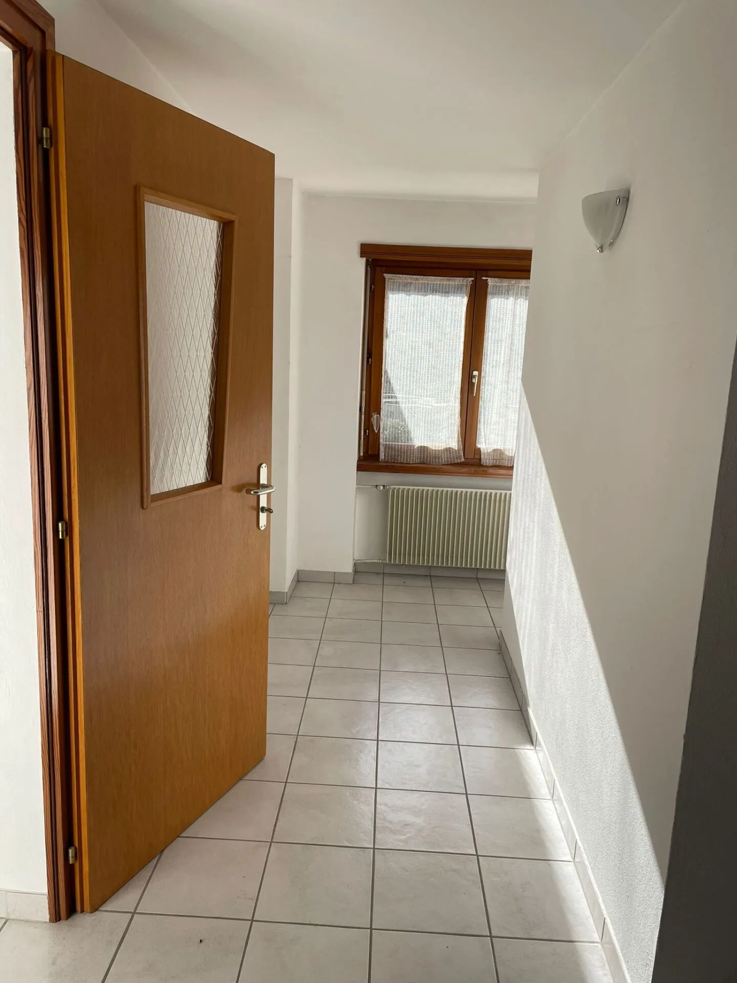 3 APPARTAMENTI di 2 locali/ 3 locali /4 locali prezzi a partire da CHF 190'000.-- - Foto 19 di 26