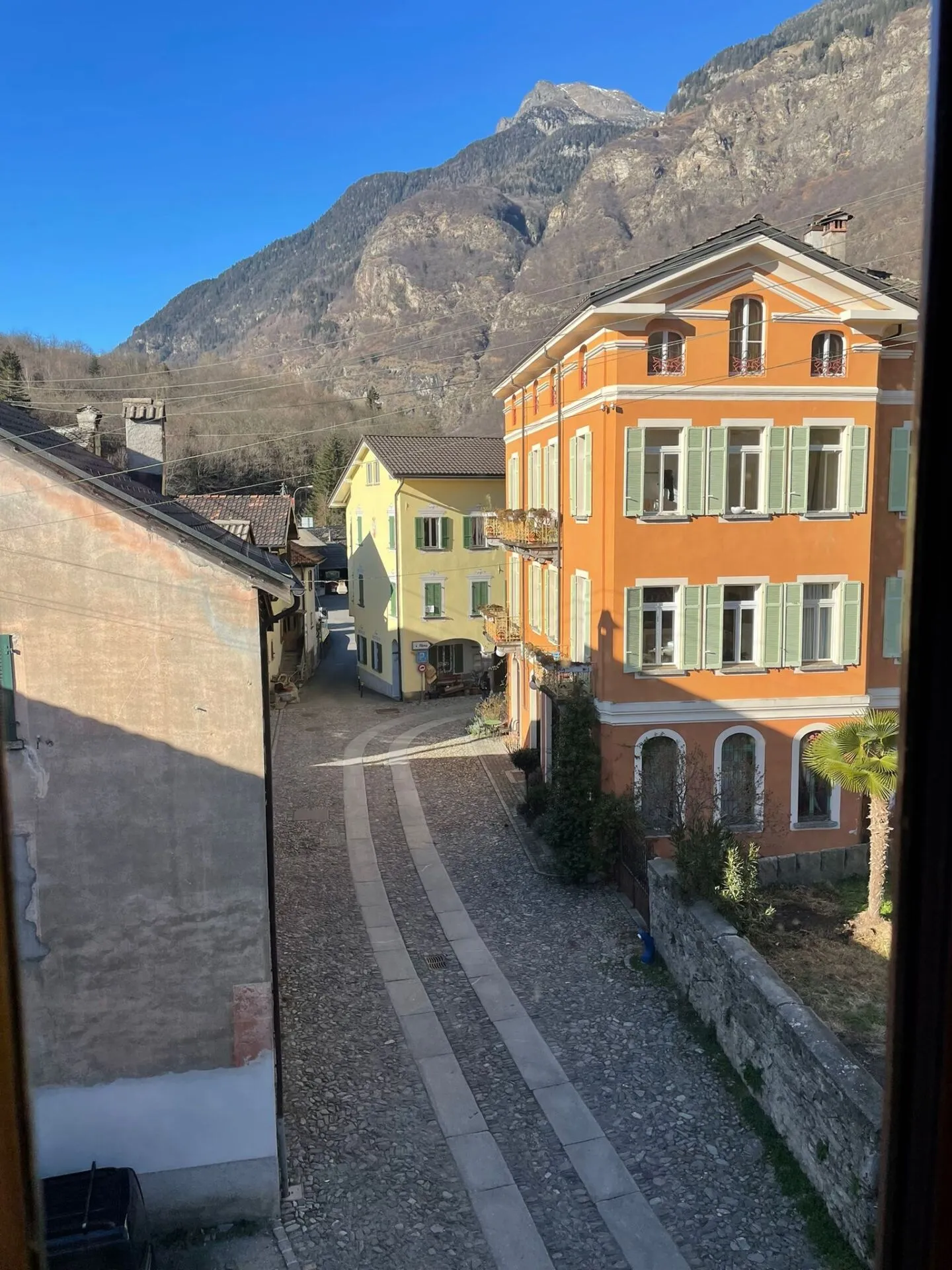 3 APPARTAMENTI di 2 locali/ 3 locali /4 locali prezzi a partire da CHF 190'000.-- - Foto 23 di 26