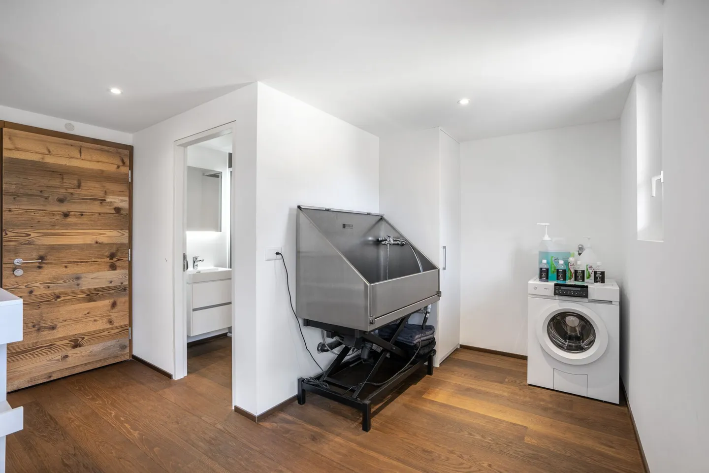 Exklusives Attika-Studio im Herzen von Brig - Luxus, Komfort und beste Lage - Foto 4 von 7