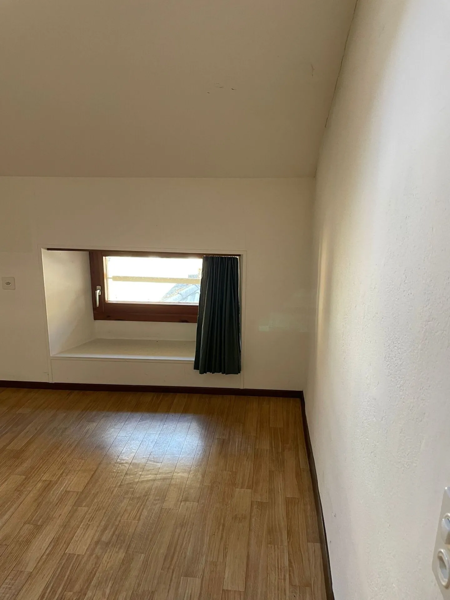3 APPARTAMENTI di 2 locali/ 3 locali /4 locali prezzi a partire da CHF 190'000.-- - Foto 11 di 26