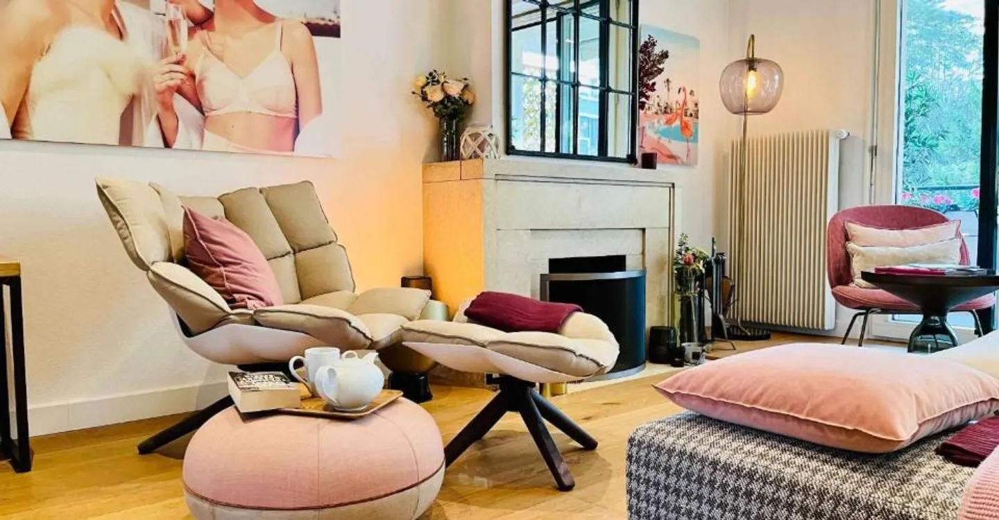 Exclusively: Elegant 3-room apartment renovated with balconies - Photo 4 of 11