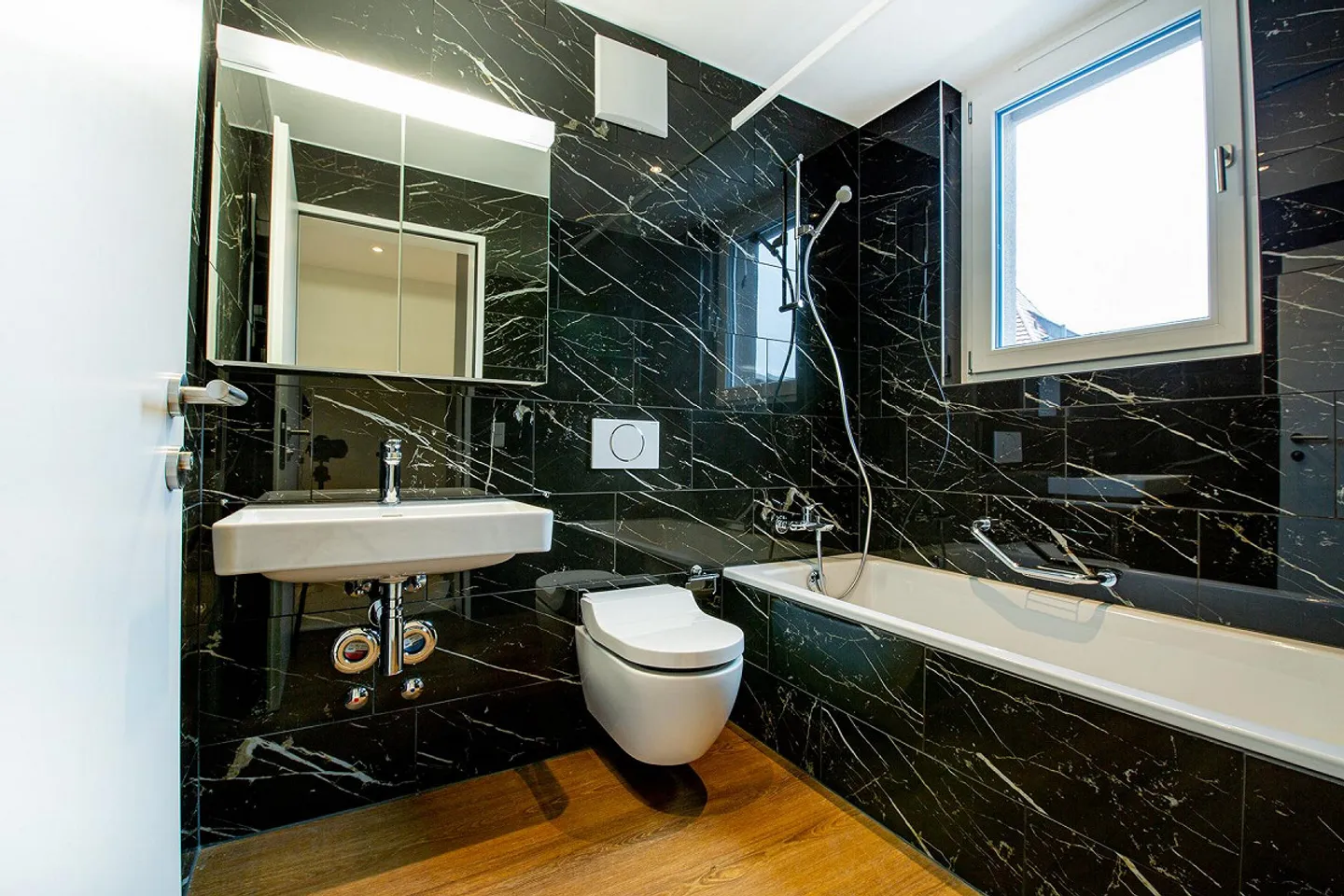 Appartement moderne près de la frontière de Riehen - Photo 4 sur 8