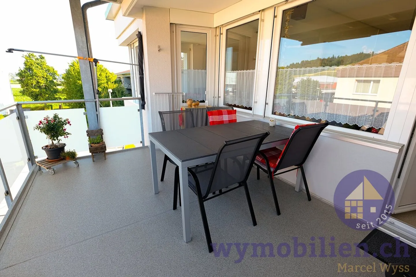 Appartamento pratico con 3 camere e grande balcone a Oberburg - Foto 3 di 7
