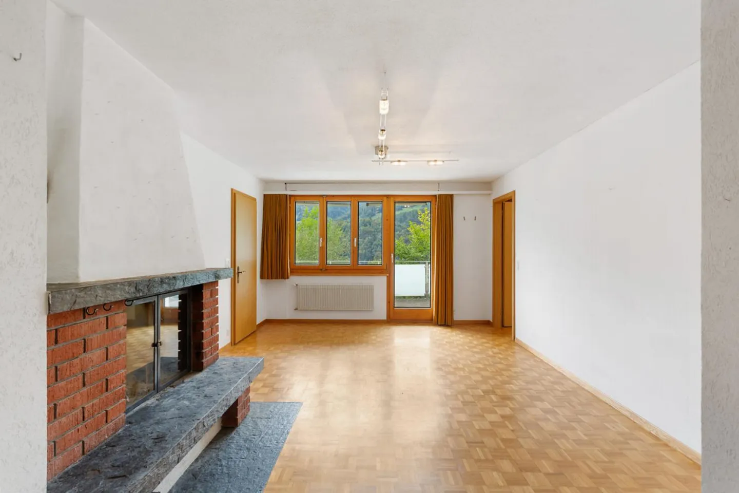 Aussergewöhnliches Duplex mit Aussicht - Foto 5 von 11
