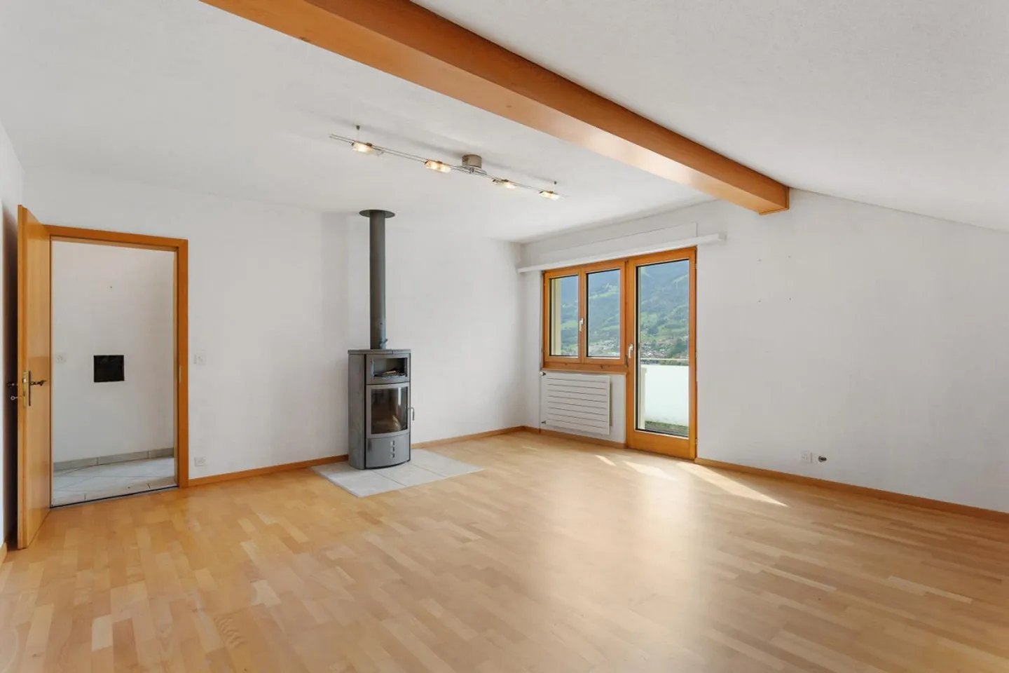 Aussergewöhnliches Duplex mit Aussicht - Foto 7 von 11