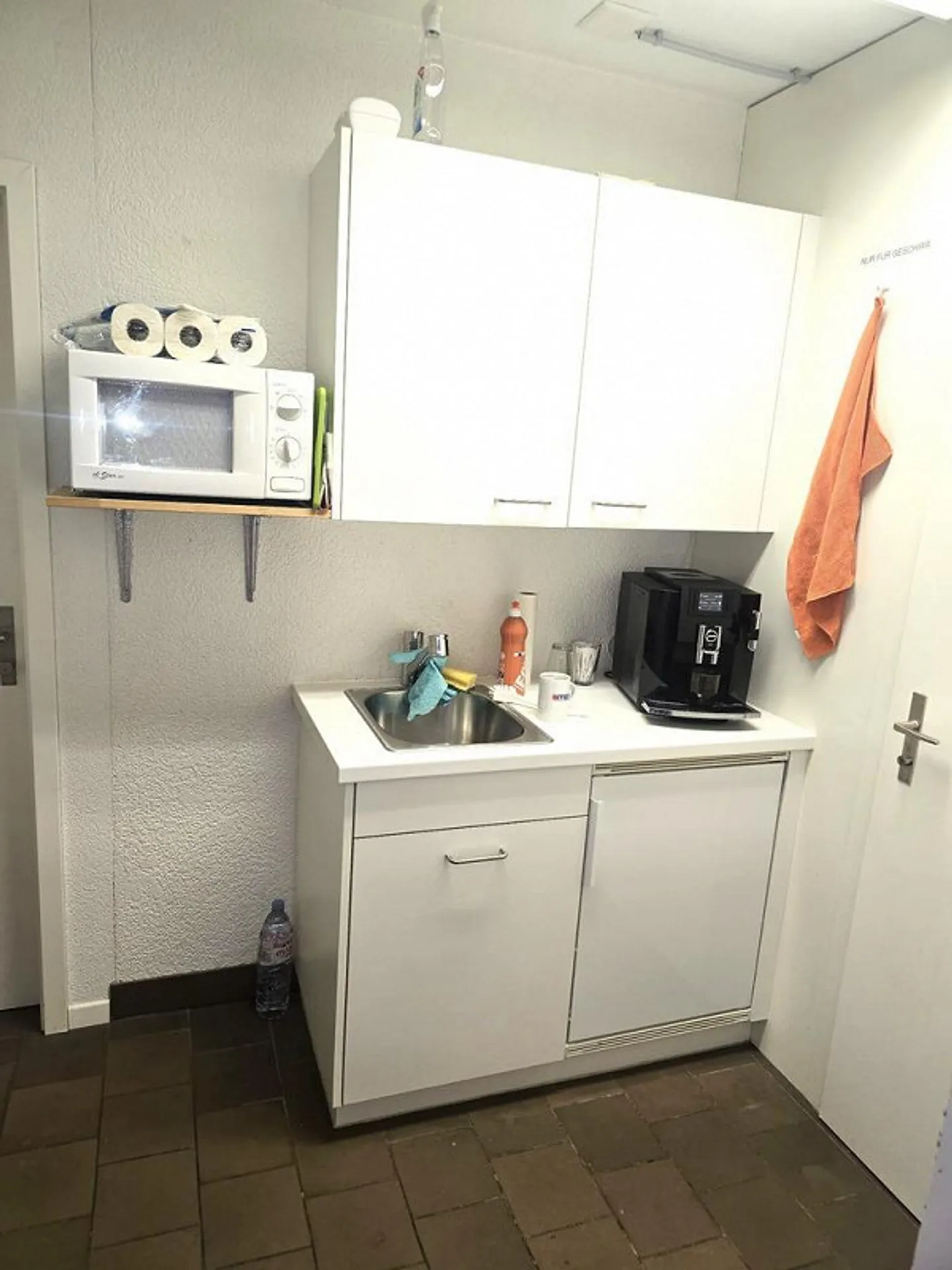 Modern Office Spaces on the Ground Floor - Photo 6 of 7