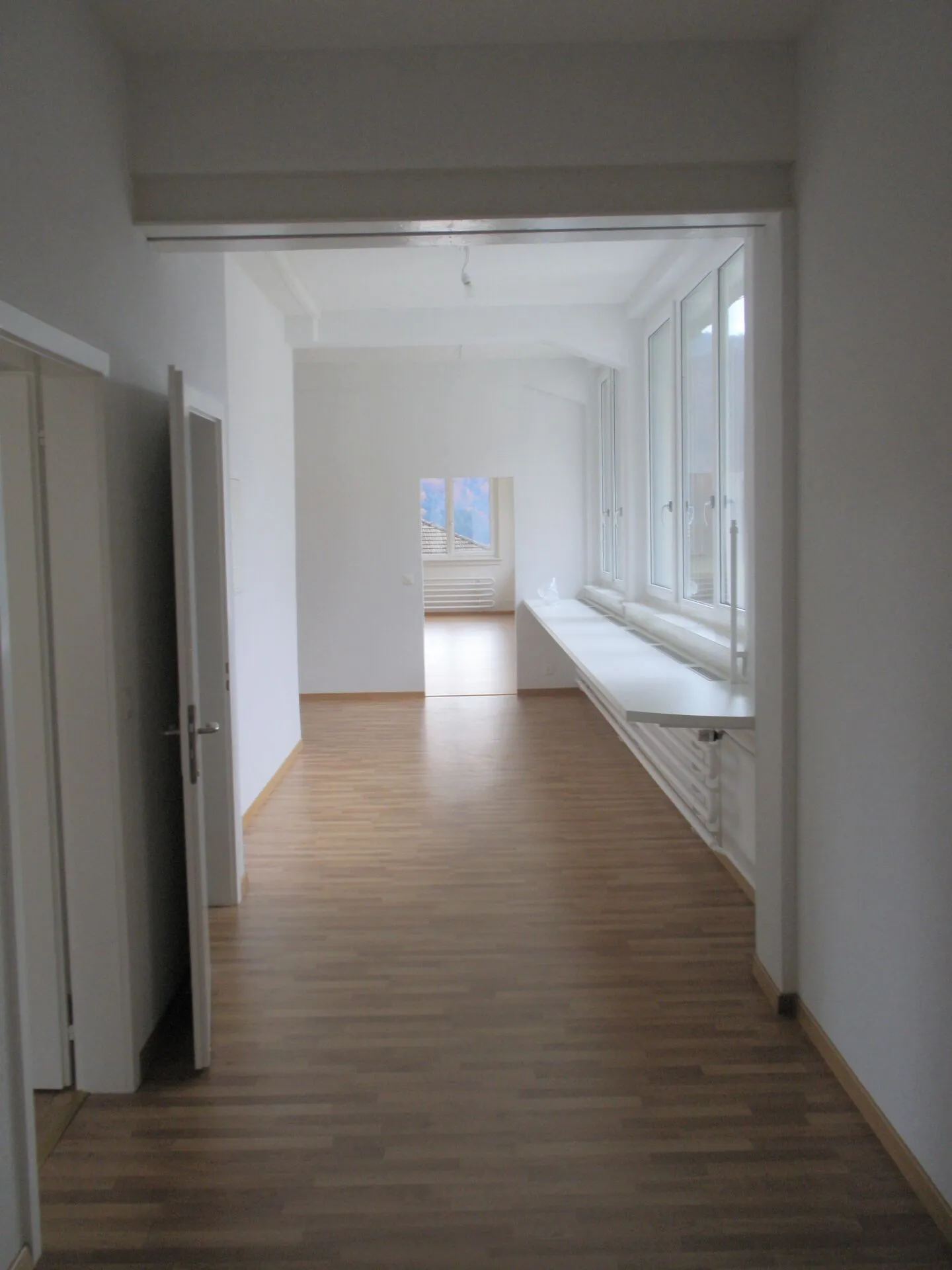 St-Imier, magnifico loft con vista mozzafiato - Foto 5 di 5